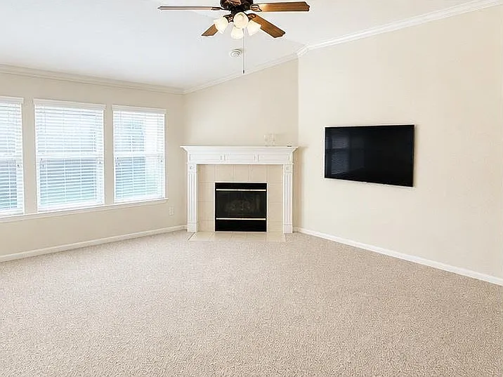 26 Prairie Oak Dr — Photo 2