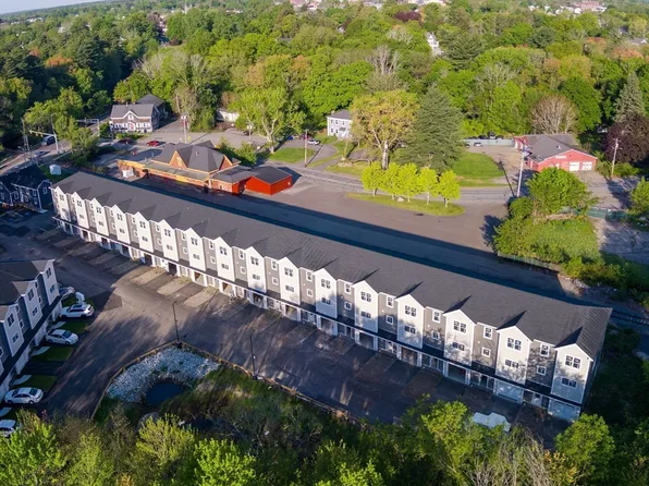 44 Dean St #215, Taunton, MA 02780