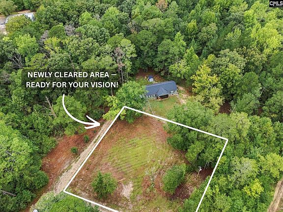 3rd image of 1605 S Lake Dr