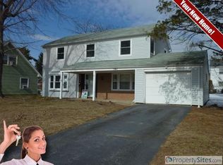 35 Boxwood Ln, Willingboro, NJ 08046