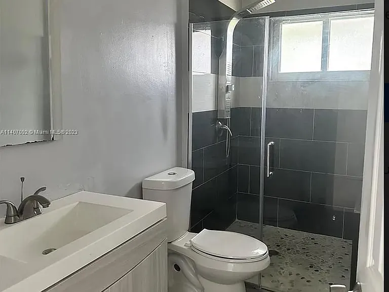 17230 SW 93rd Ave — Photo 11
