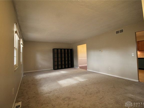 3rd image of 12 Weymouth Pl
