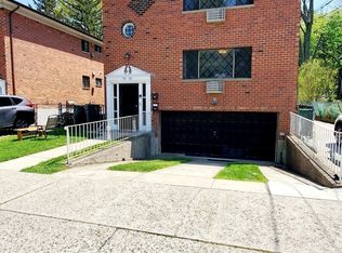 70-56 Walnut St #3, Forest Hills, NY