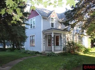 304 S Ervin St, Elmore, MN 56027