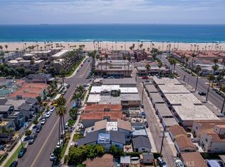 209 13th St APT D, Huntington Beach, CA 92648