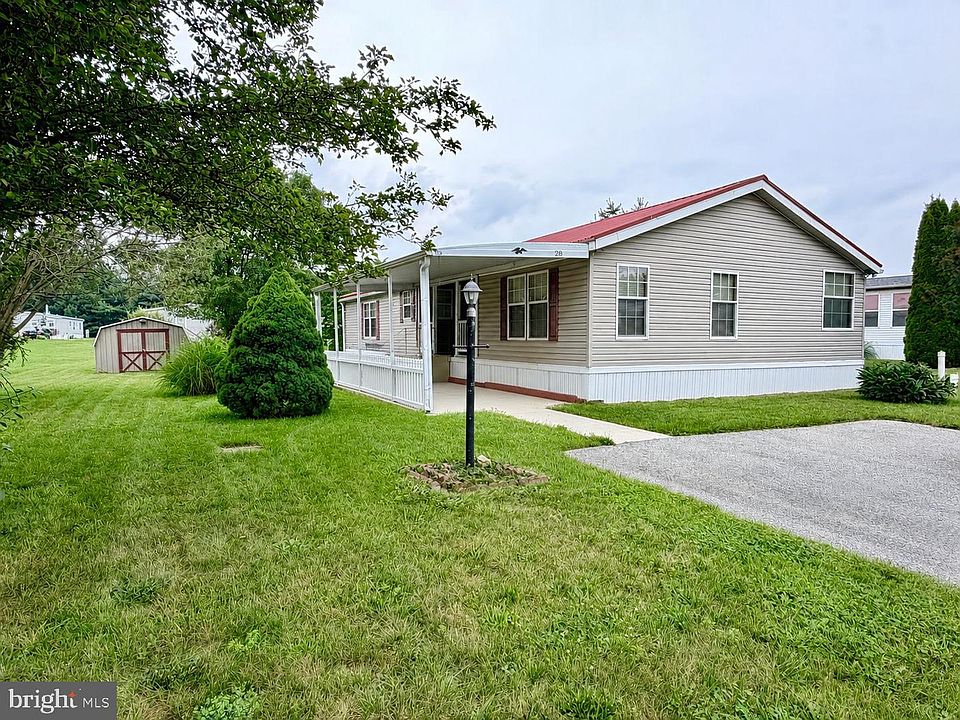 1st image of 28 Maizefield Dr #28