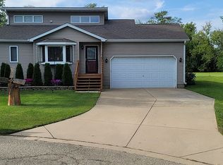 35895 N Marine Dr, Fox Lake, IL