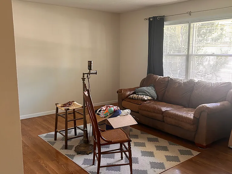 1305 W Benton St — Photo 8