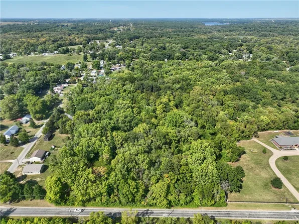 Oakwood Ave, Danville, IL 61832