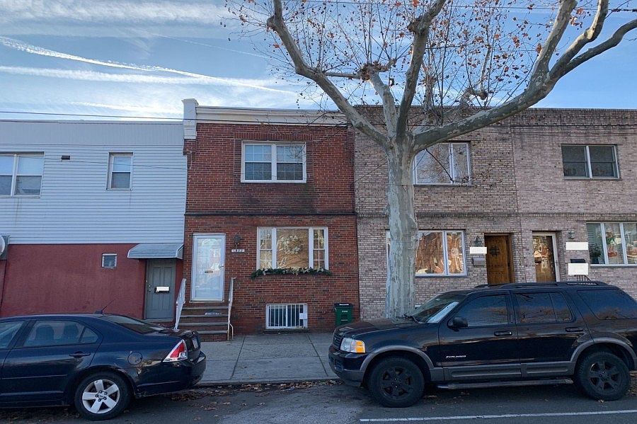 1st image of 1822 W Moyamensing Ave