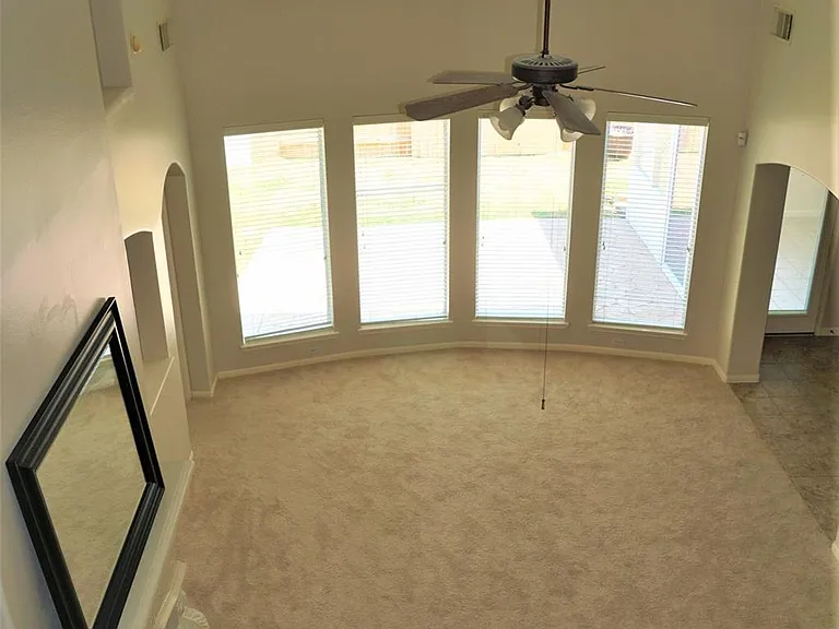 8123 Buffalo Springs Ct — Photo 5