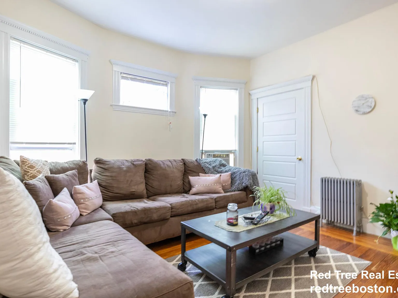 35 Harbor View St — Photo 4