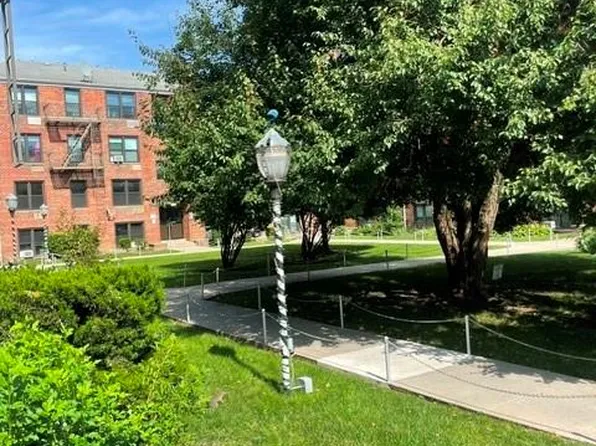 1011 E 108th St APT 3D, Brooklyn, NY 11236