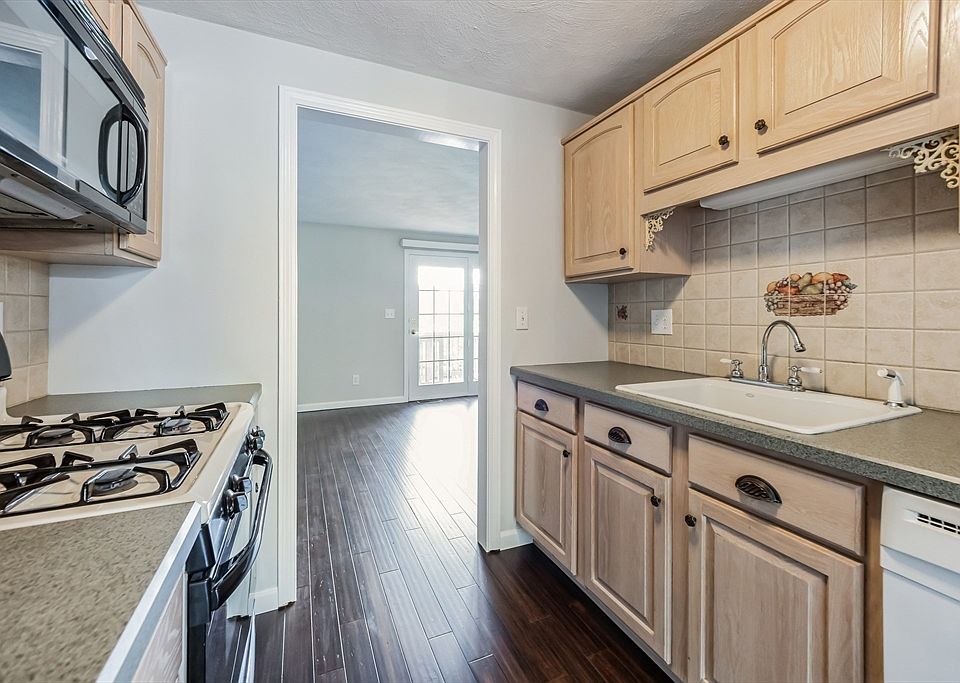 1541 Middlesex St APT 24, Lowell, MA 01851 | Zillow