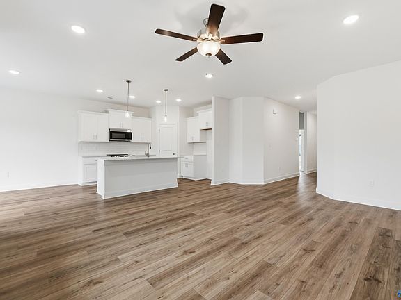 4th image of 234 Irish Hill Dr