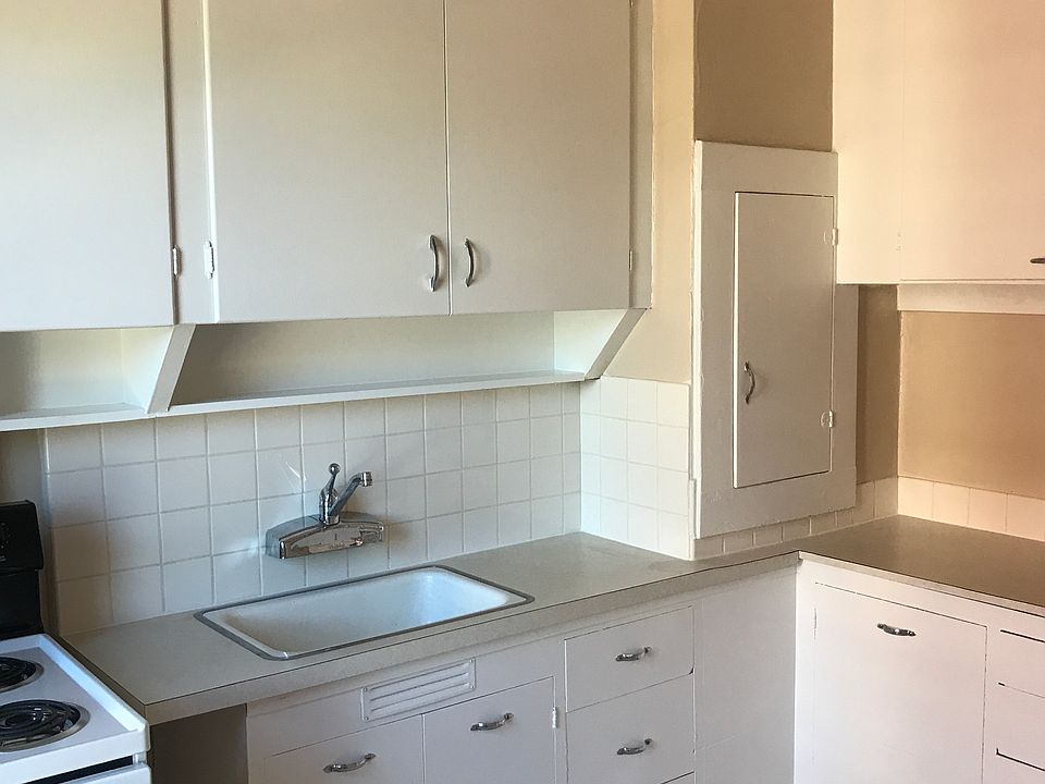 2nd image of 2157 W Burnside St APT 42