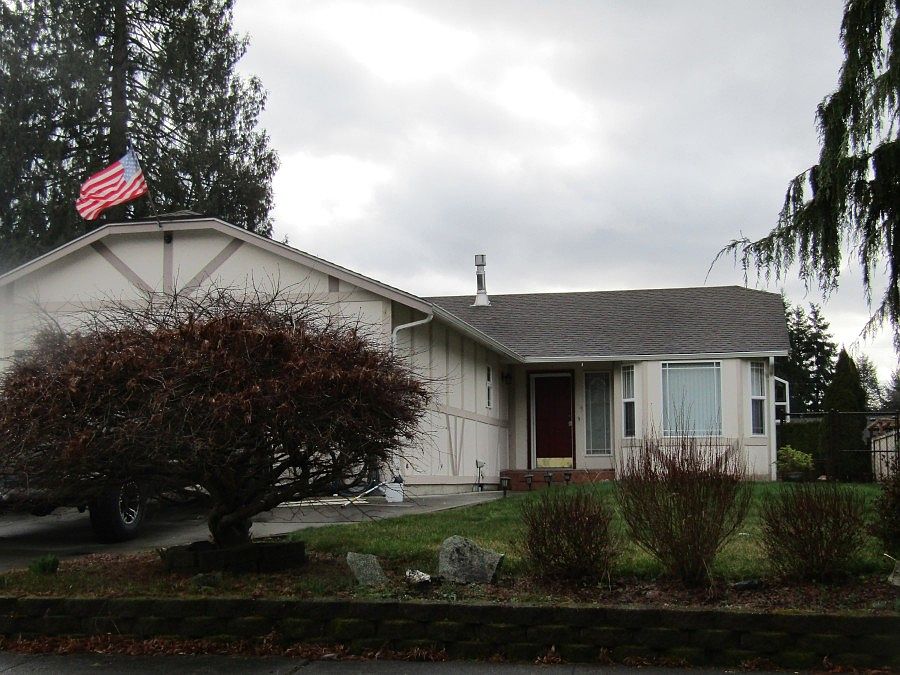 1st image of 5806 93rd Pl NE