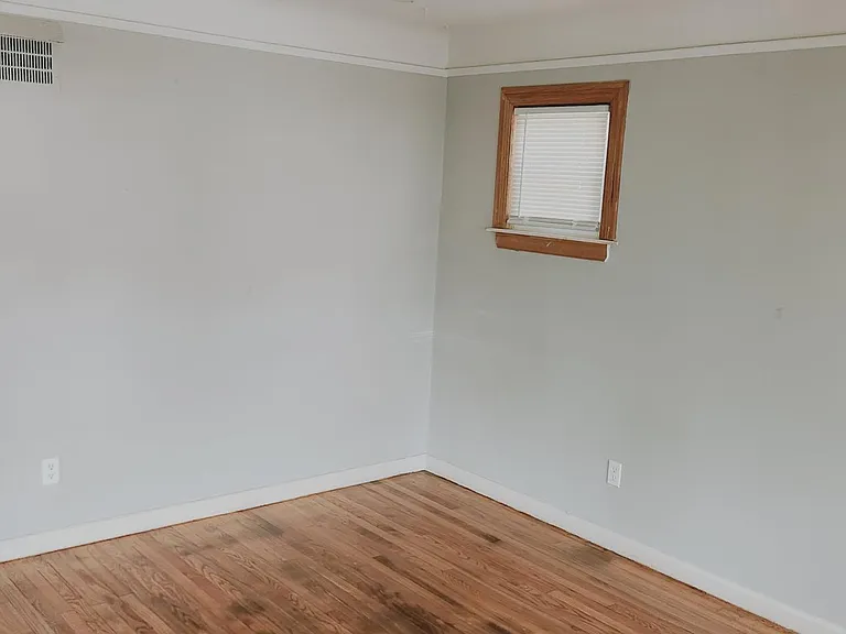 26139 Hanover St — Photo 3