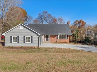 5309 Moss Creek Ln, Clemmons, NC 27012