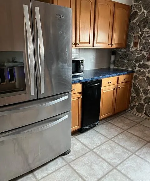 1114 W Oxford St — Photo 3