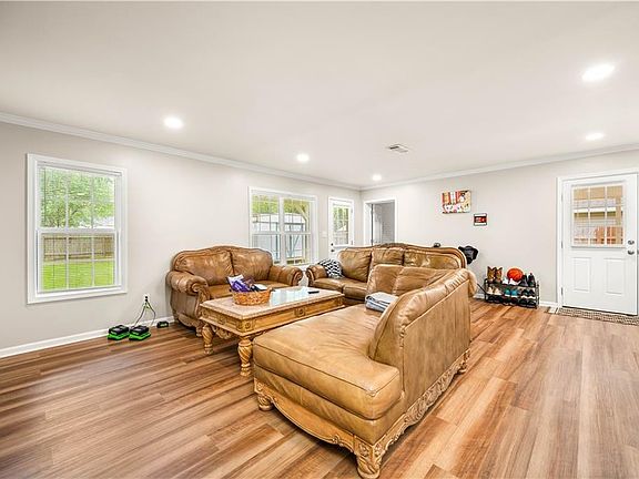 4th image of 1412 Ransbottom Dr