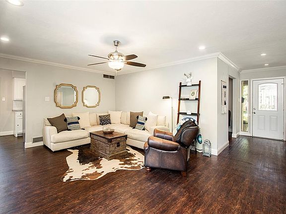 4th image of 600 Shadywood Ln