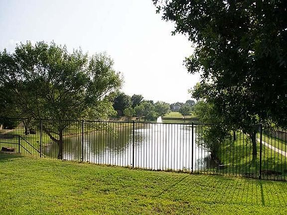 2nd image of 7605 Chasewood Dr
