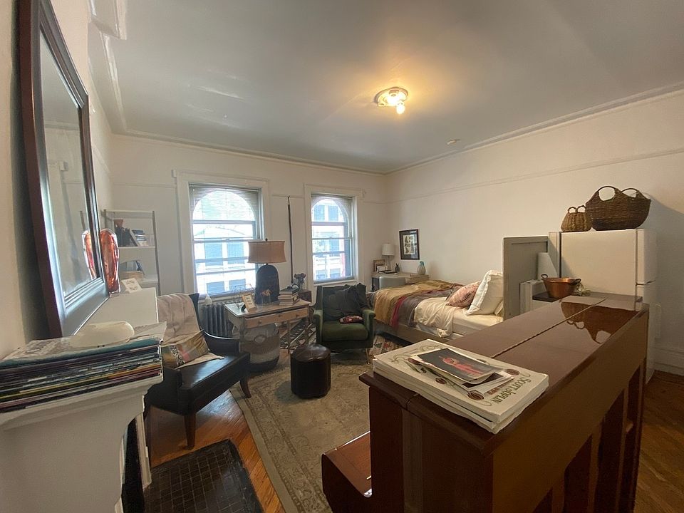 1st image of 318 W 85th St #3F