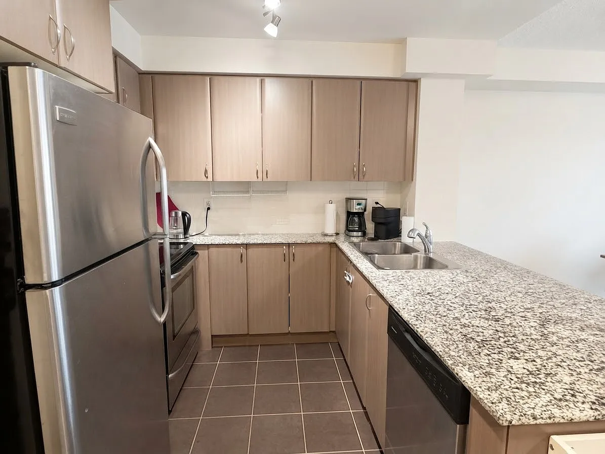 525 Wilson Ave - 304 — Photo 3