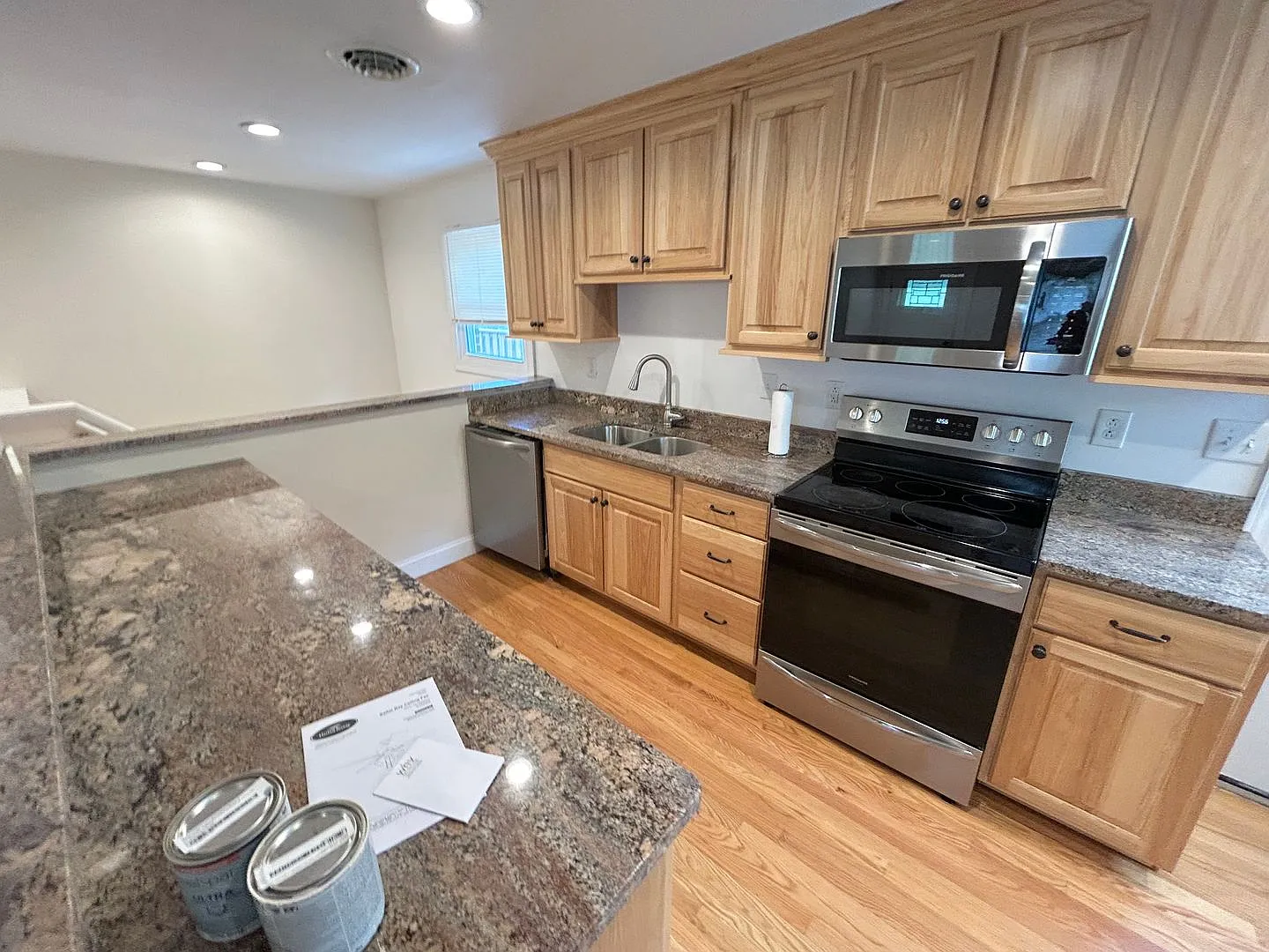Spacious 4BR Home with 3 Baths, Large Yard & Convenient Blacksburg Location — Photo 4