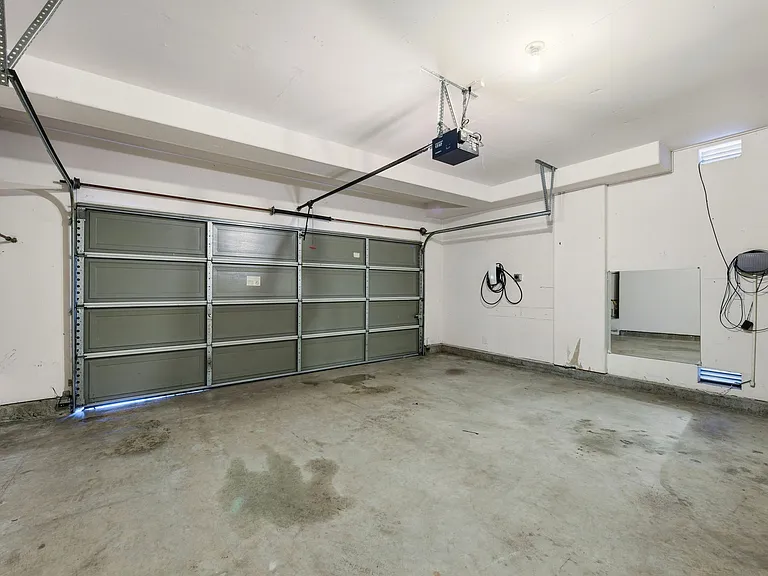 552 Stonehaven Ct — Photo 19
