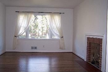 4th image of 7413 Fairwood Ln