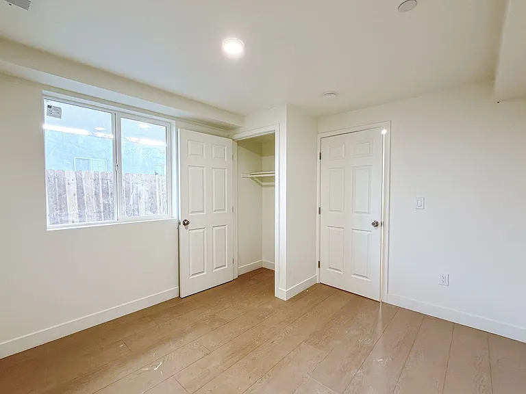 Brand New Luxury 4 & 5 Bed Units — Photo 9