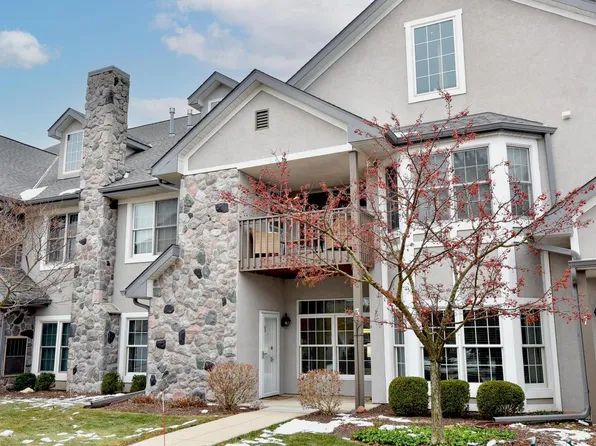 N30W23021 Pineview CIRCLE #3, Pewaukee, WI 53072