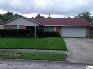 4613 Begonia Ln, Victoria, TX 77904