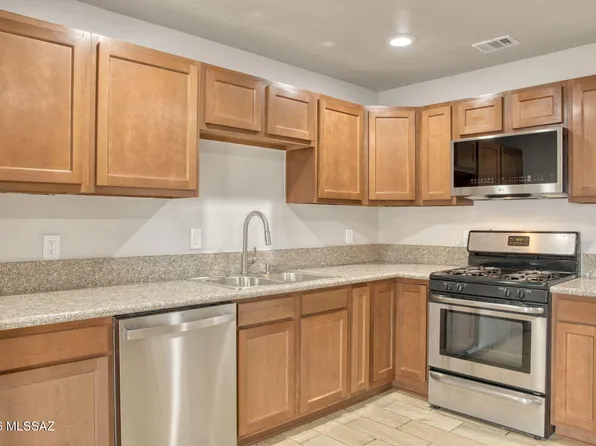 949 W Calle Aragon, Tucson, AZ 85756