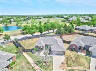 1974 Pleasant Ridge Ct, Edmond, OK 73012