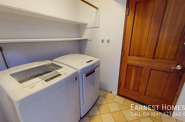 4339 Alhama Dr — Photo 11