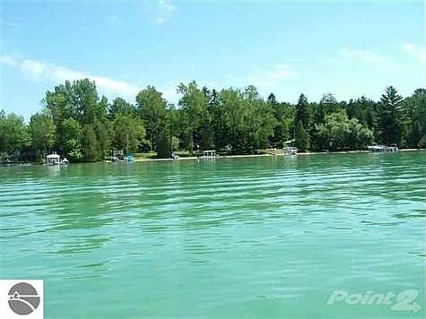 1st image of 10410 E Elk Lake Dr