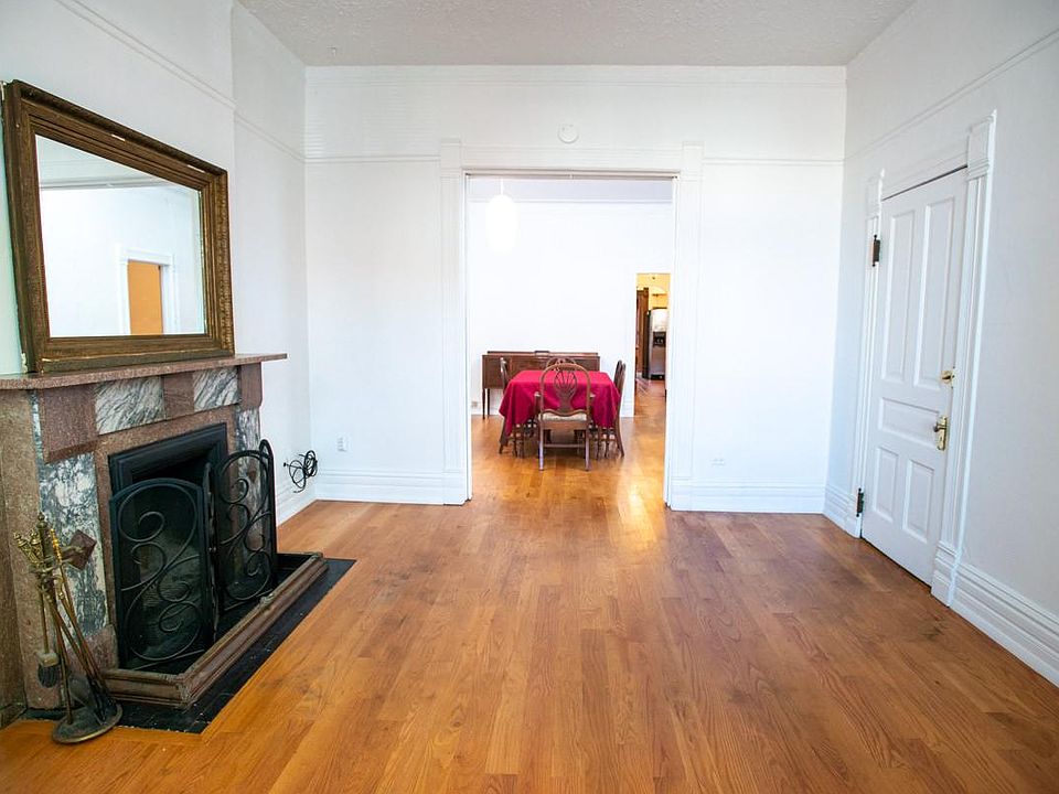 Living room to dining room