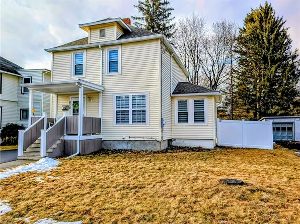818 W 1st St, Elmira, NY 14905