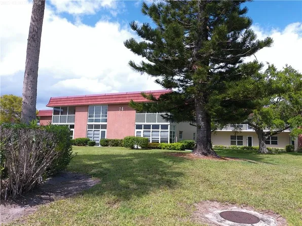 74 Royal Oak Ct APT 204, Vero Beach, FL 32962