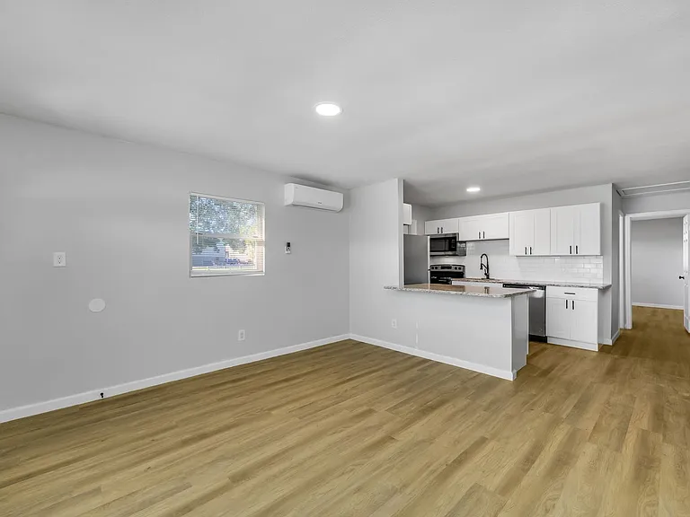 5106 E Columbus Dr — Photo 21