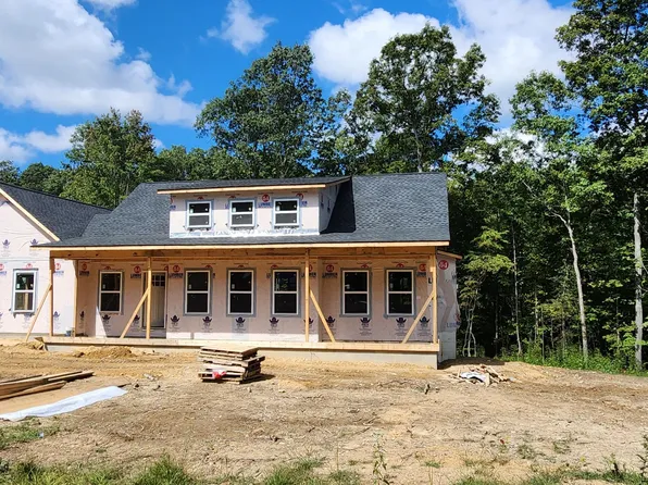 1068 Cumberland View Dr, Crossville, TN 38571