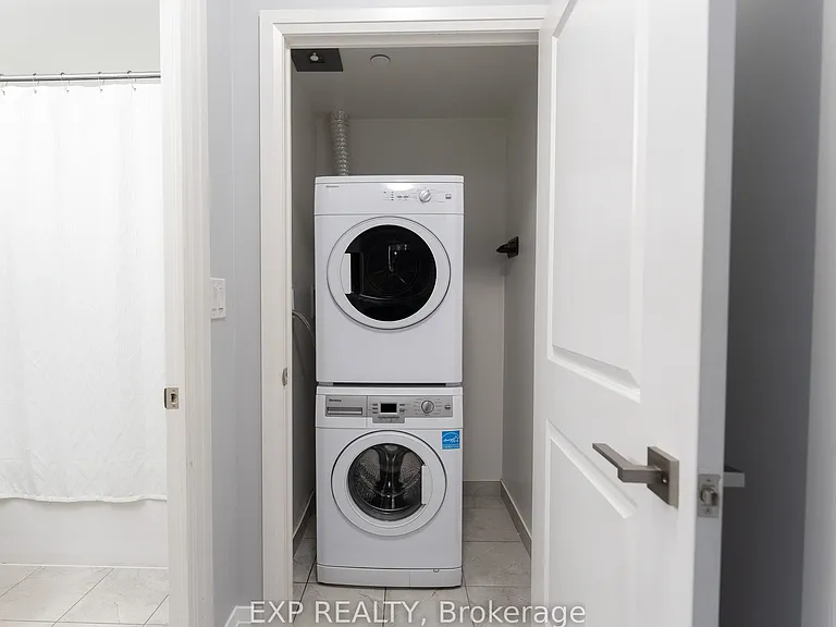 3700 Highway 7 Rd #302 — Photo 6