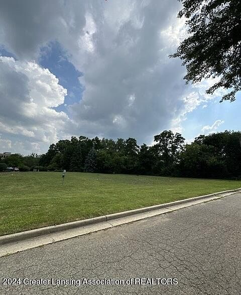 1st image of Dodge River Dr