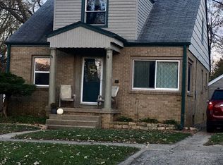 902 S New St, Champaign, IL