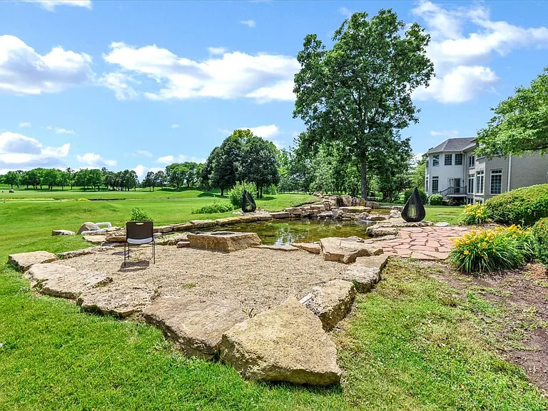4206 Royal Fox Dr — Photo 33