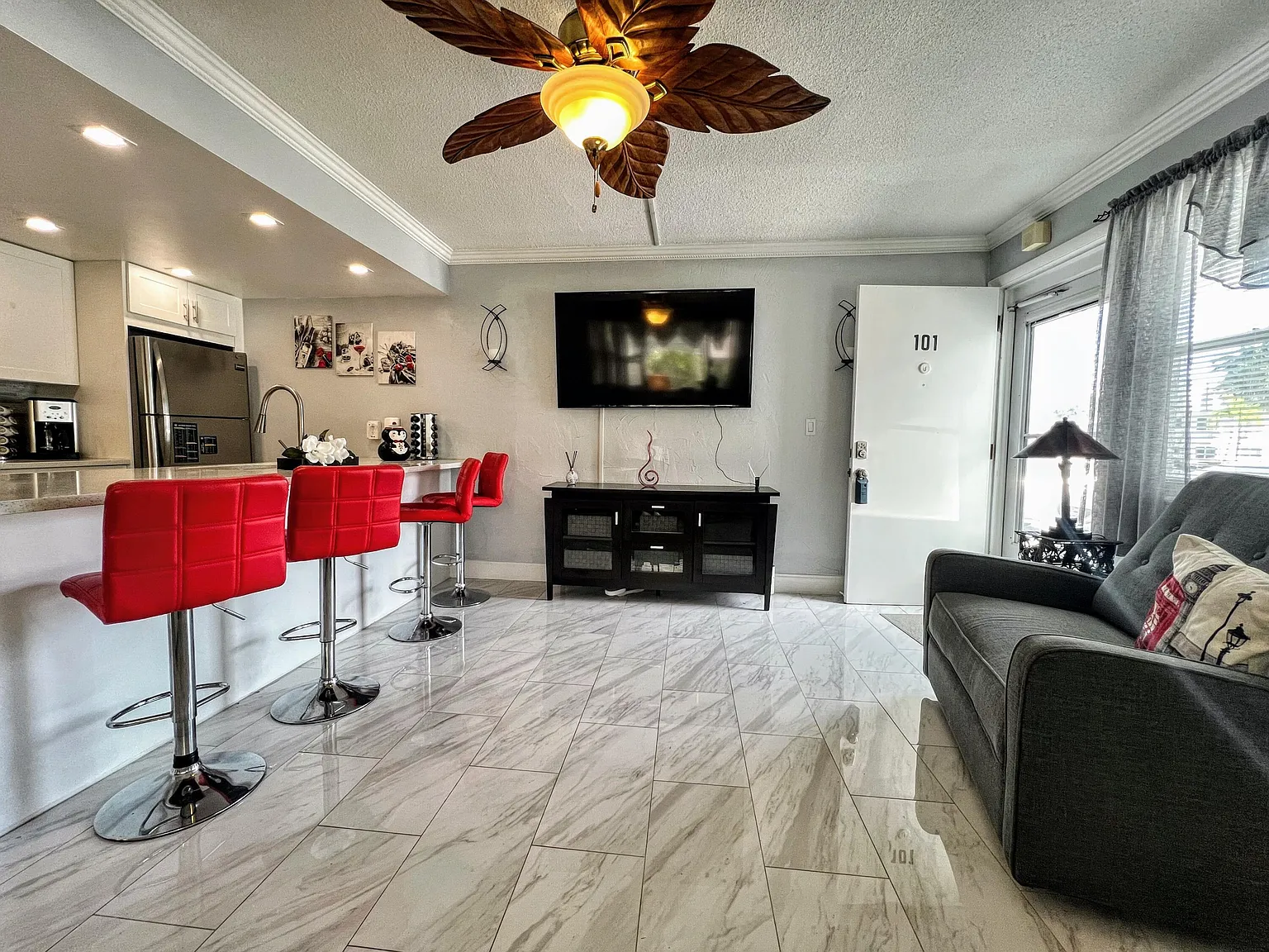 625 Antioch Ave — Photo 3