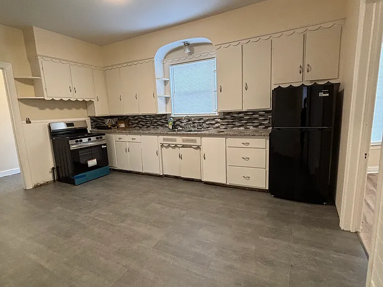 826 Park St #1R — Photo 3